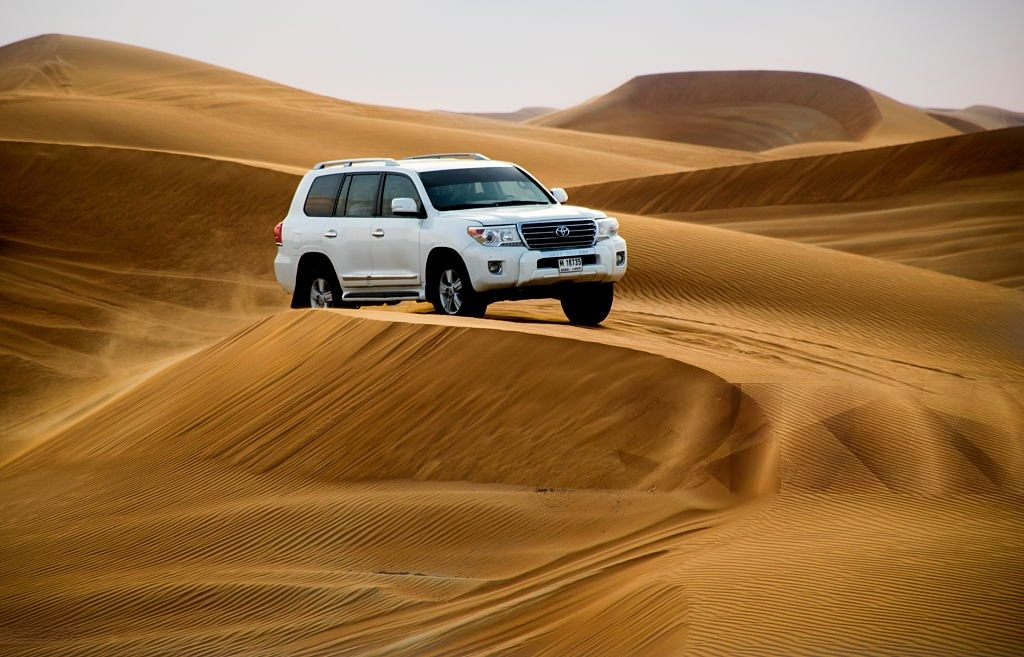 Top 10 Experiences in an Arabian Luxury Desert Safari