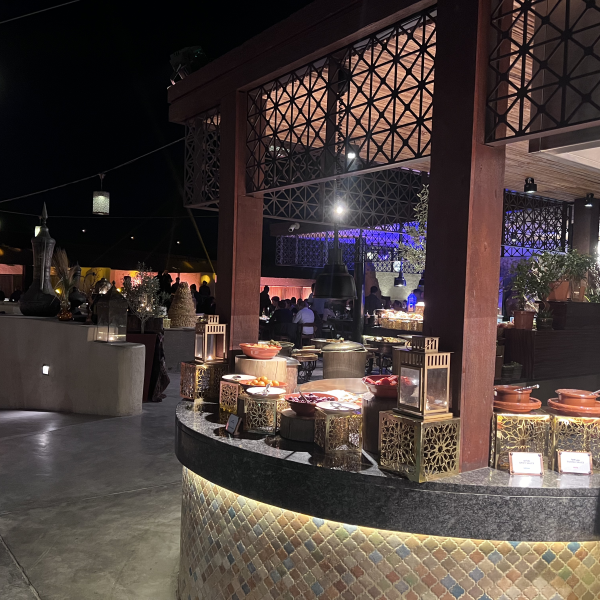 dining in the Dubai desert